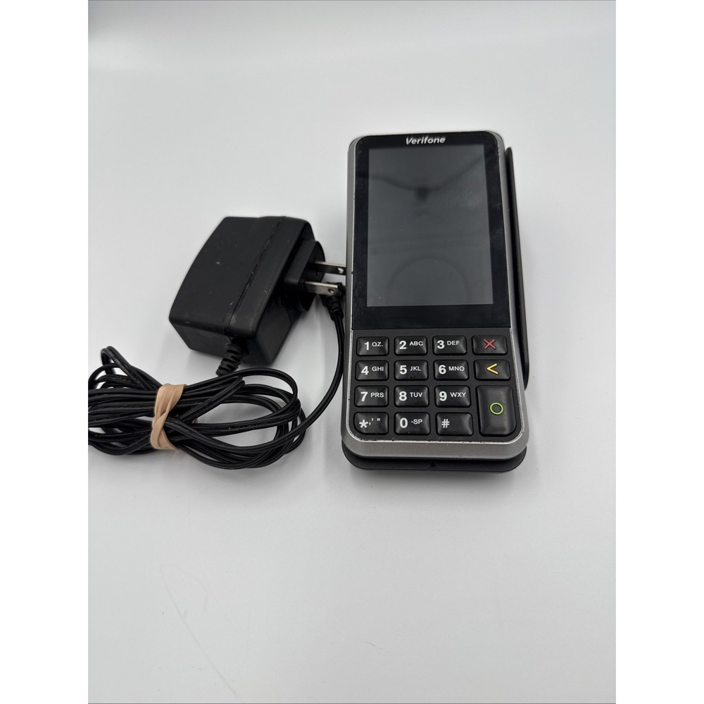 Verifone 451-641-610 Credit Card Reader Powers On.